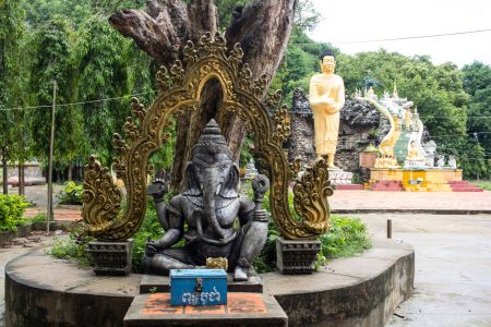 T Cambodia Kampong Cham 21